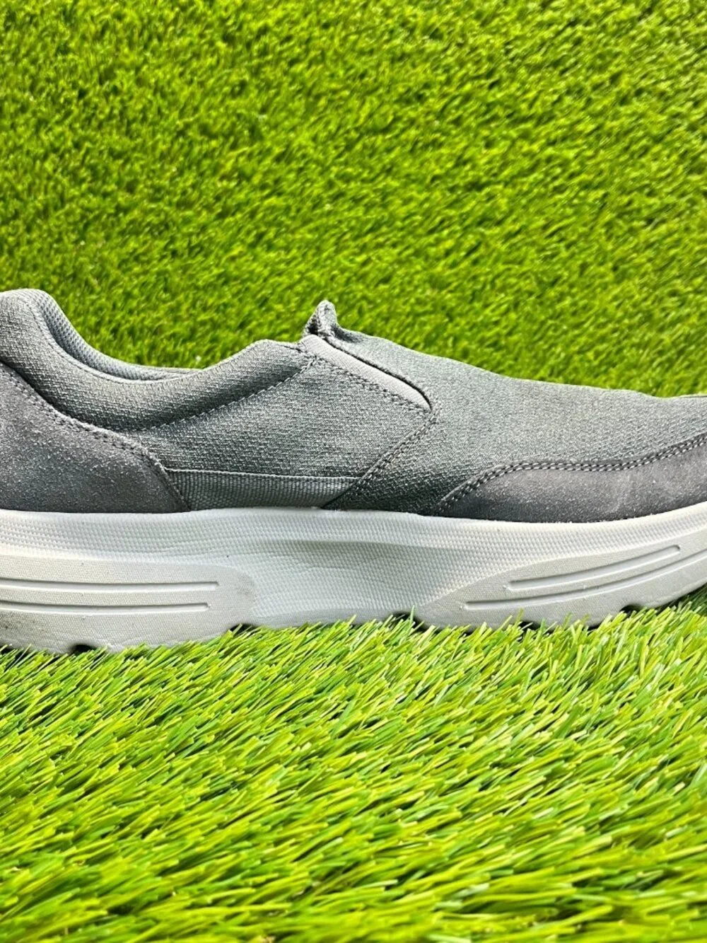 Skechers Gowalk Duro Mens Size 11.5 Gray Casual Walking Slip On‎ Shoes Sneakers